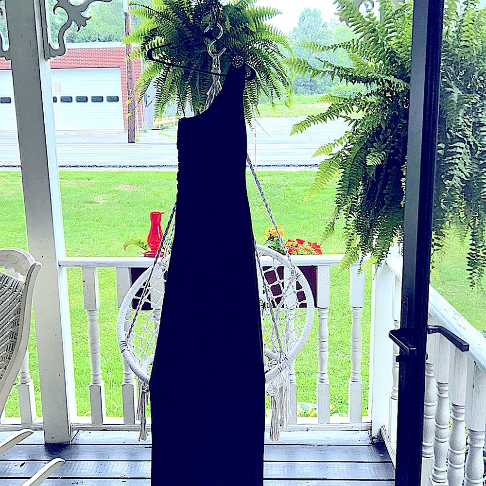 Formal Lauren gown-size 8